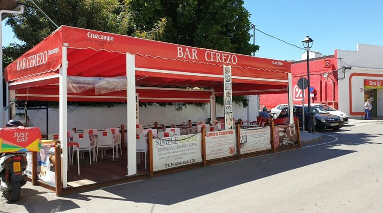 cafe bar cerezo 2 768x427