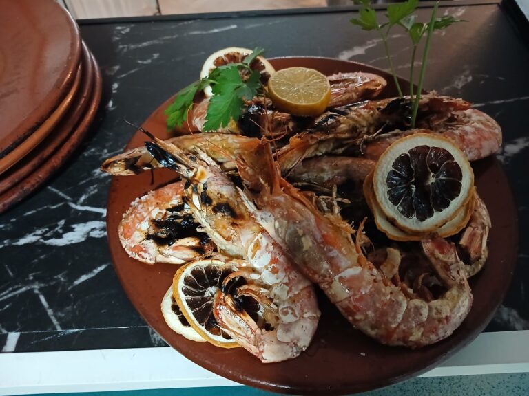 Cafe/Bar/Restaurante Cerezo 8 Restaurante Cerezo 2 768x576